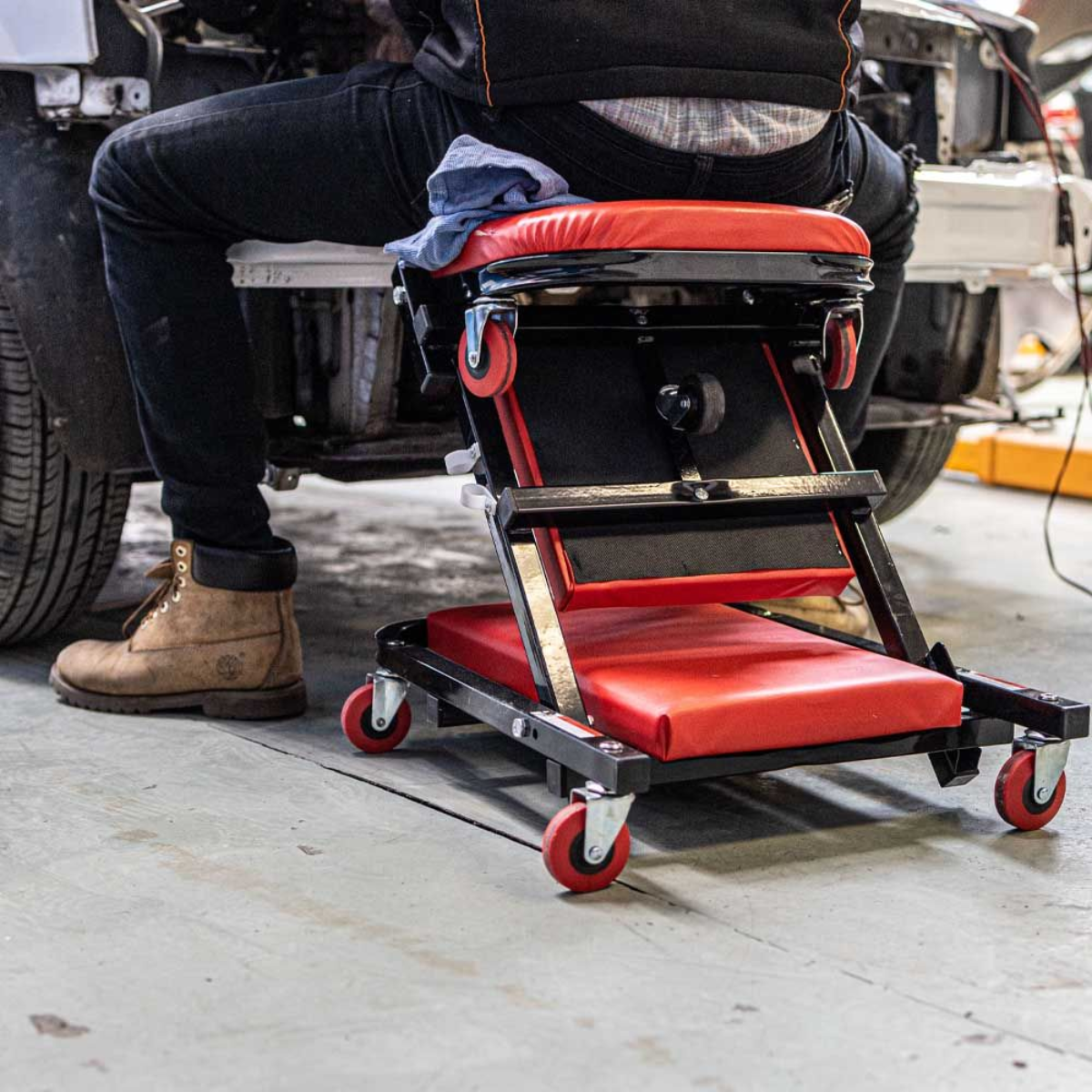 Tork Craft 2-in-1 Mechanic Creeper/Chair TCMC002