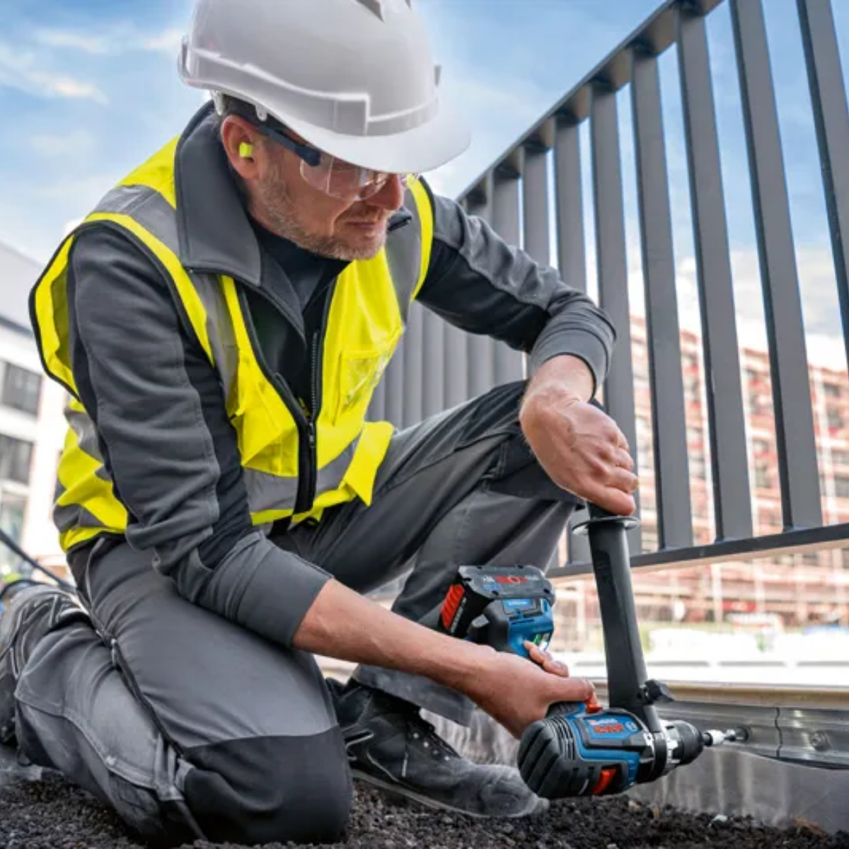 Bosch Cordless Impact Drill 150Nm PRO GSB 18V-150 C (Tool only)