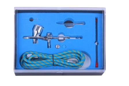 Airbrush kit with hose and nozzles